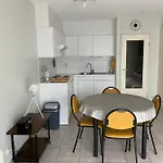 Met Aparte Slaaphoek, Garage En Balkon Apartment Middelkerke