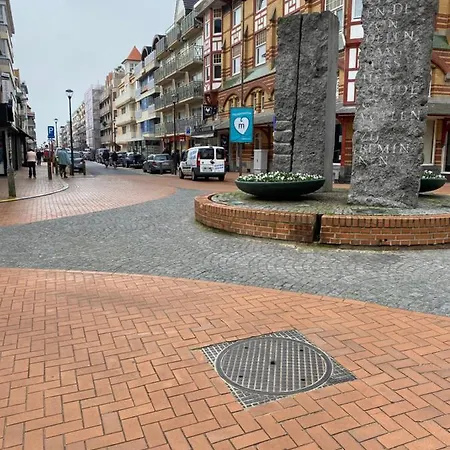 Met Aparte Slaaphoek, Garage En Balkon Apartman Middelkerke