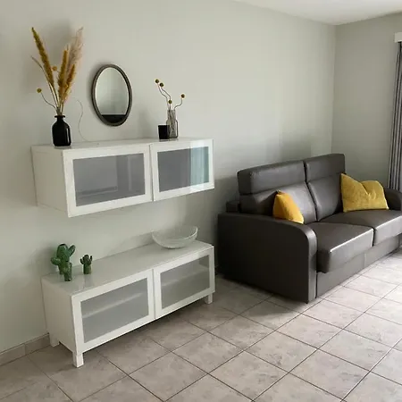 Апартаменты Met Aparte Slaaphoek, Garage En Balkon Миделкерк