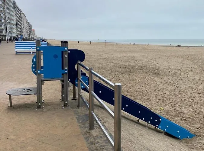 Met Aparte Slaaphoek, Garage En Balkon Apartment Middelkerke
